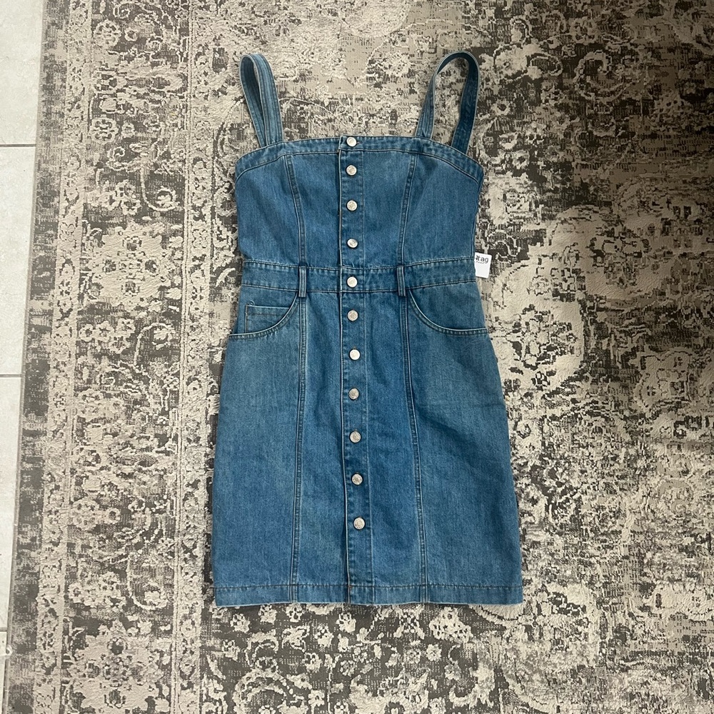 SOLD. Hashttag In trend dress
